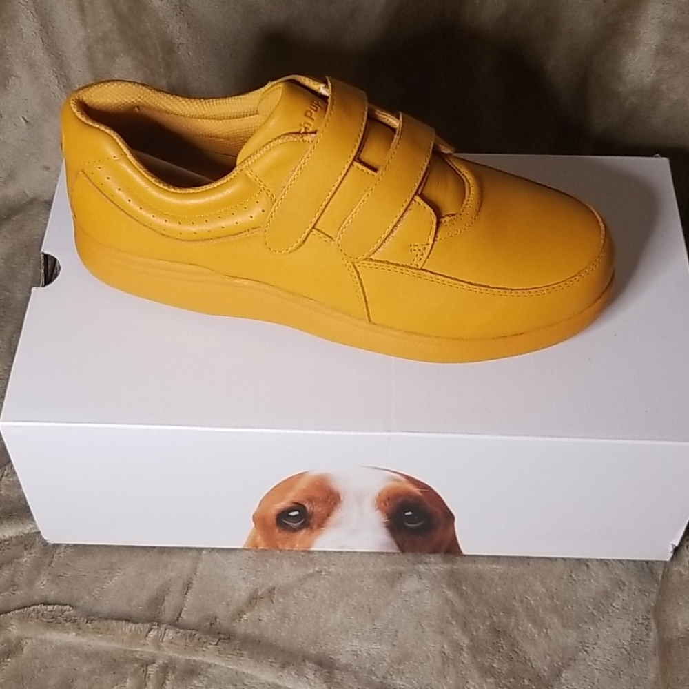 Comfortable Yellow Hush puppies